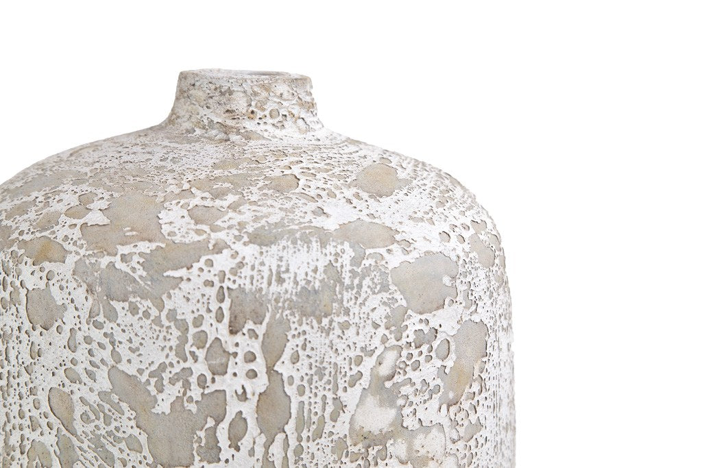 Siso Ceramic Vase – White Textured Finish
