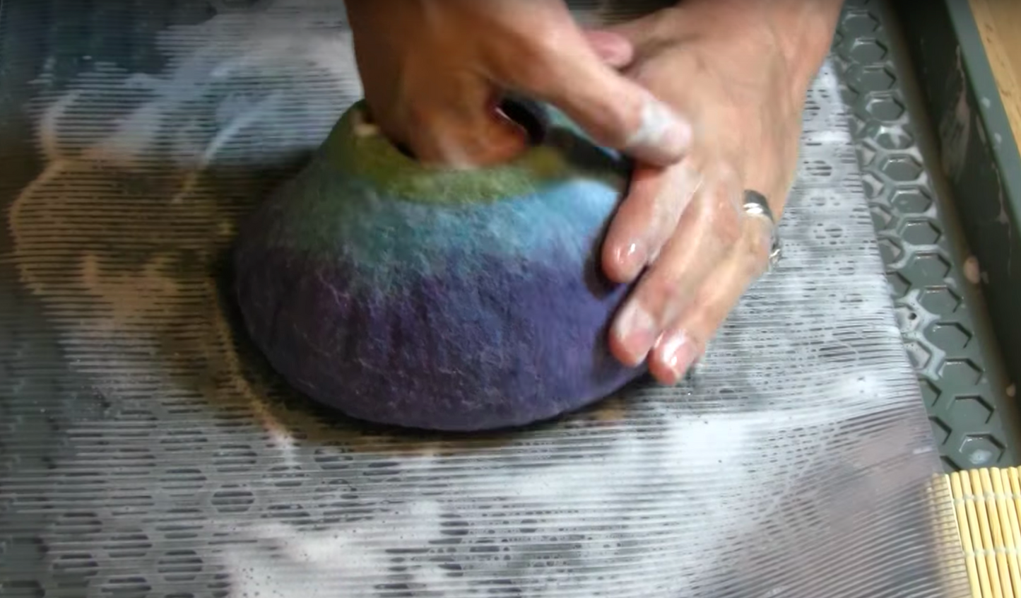 Felt Striped Gourd Vase - Αγγείο από Φυσικό Μαλλί