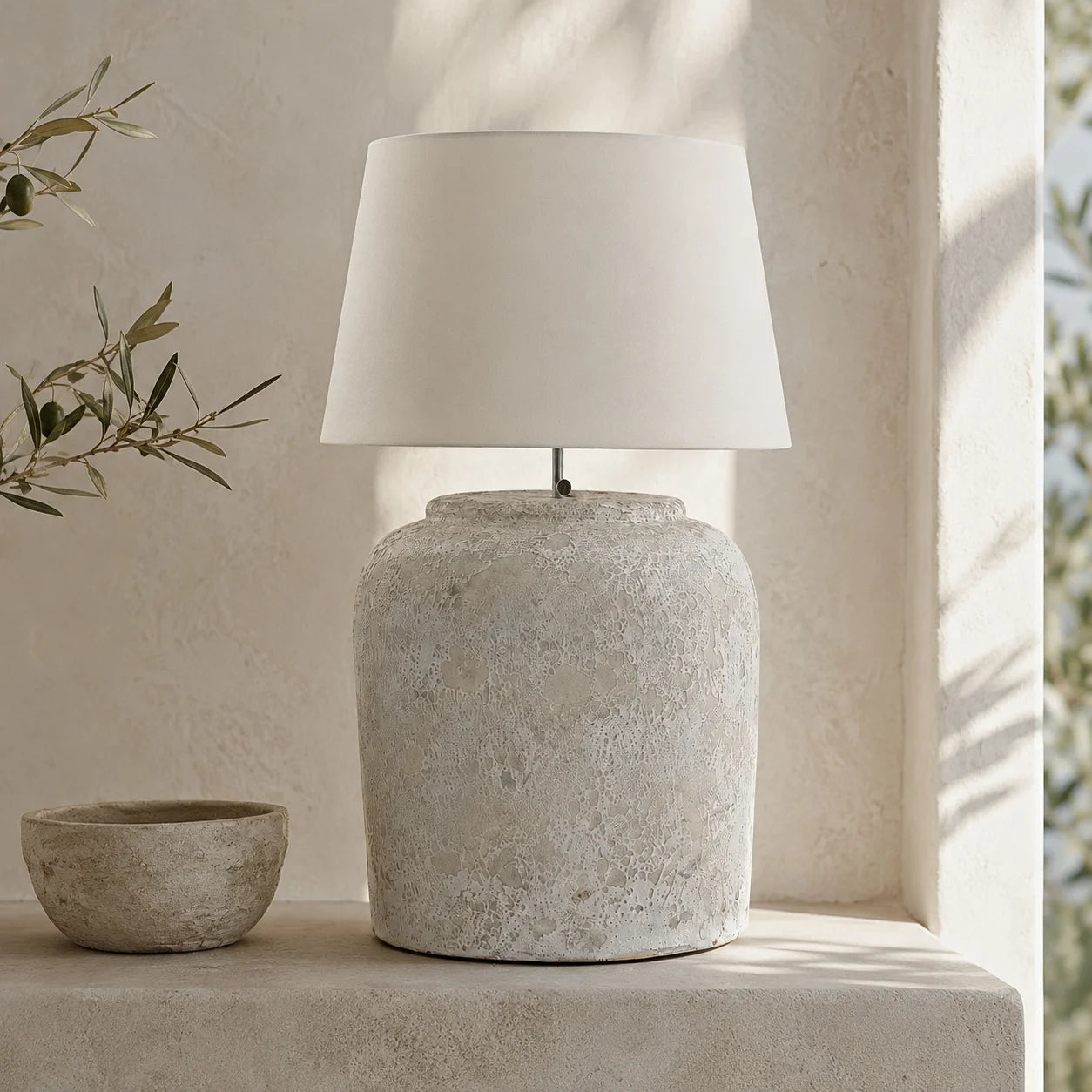 Alba White Ceramic Table Lamp