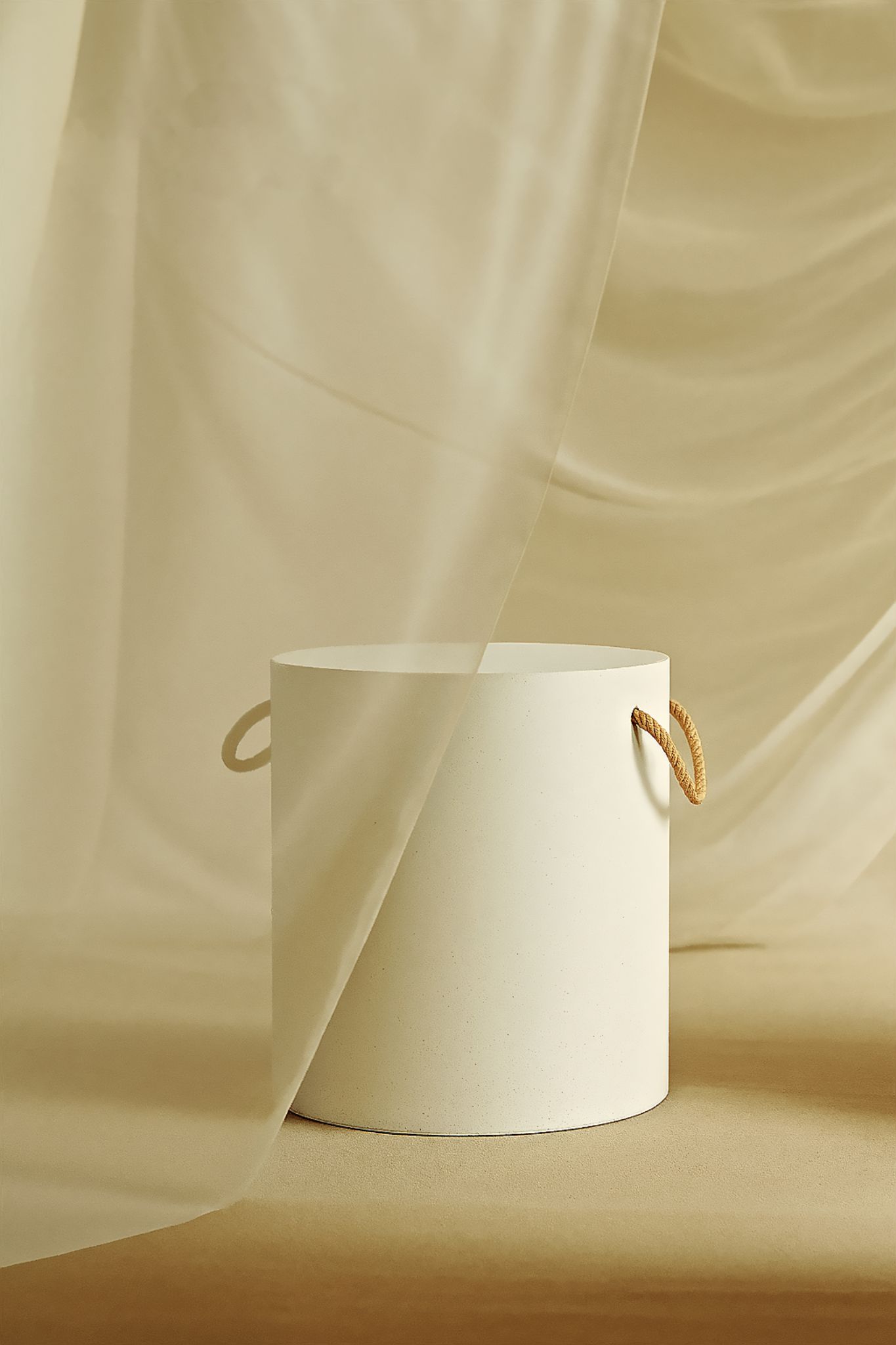 Thalassa  Stool – White Cement with Rope Handles