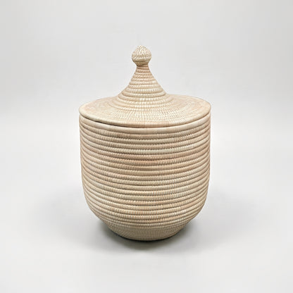 Handwoven Palm Storage Basket with Lid (Natural)