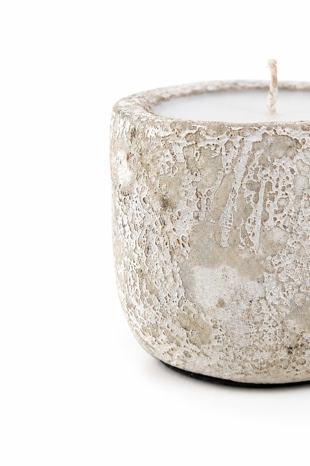 Mingi White Ceramic Candle – Medium