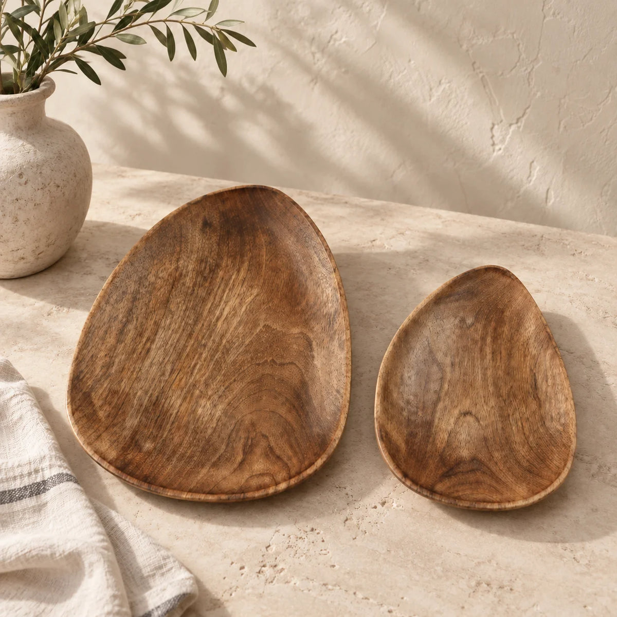 Mango Wood Decorative Platter Set – Set of 2