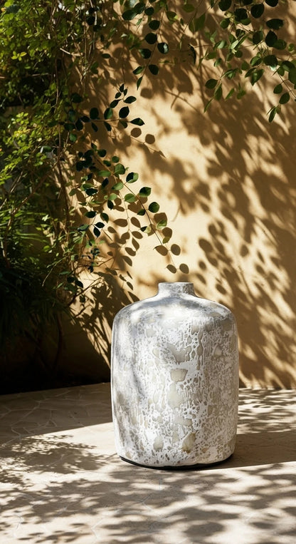 Siso Ceramic Vase – White Textured Finish