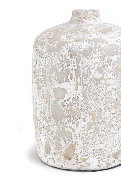 Siso Ceramic Vase – White Textured Finish