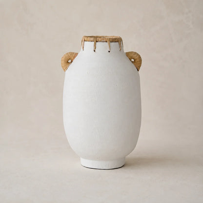 Usiris White Decorative Vase